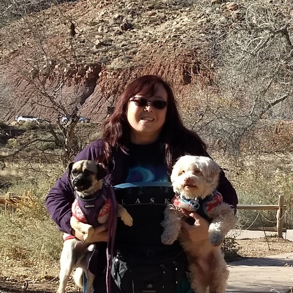 Meet your Posher, Lina - Picture 1 of 1